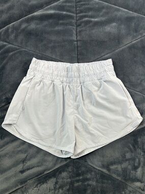 Athleta Light Gray Elastic-Waist Athletic Shorts